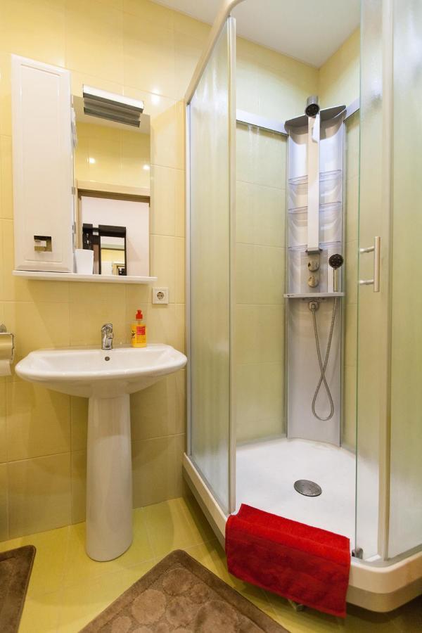 דנייפרופטרובסק Sun City Apart Hotel מראה חיצוני תמונה